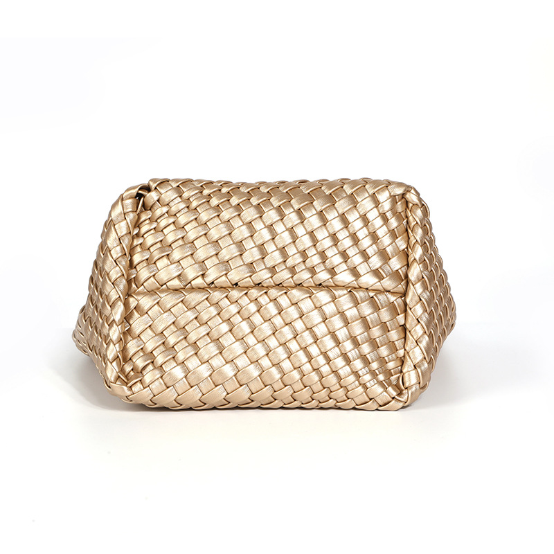 Handmade Woven Bag, Same Style as Guan Guan, Niche Design, Large Capacity, Commuter Shoulder Bucket Bag, Ins-Style Woven Bag