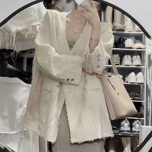 Love buckle feather tassel coat women's 2025 spring new temperament high sense fairy style fluttering suit top