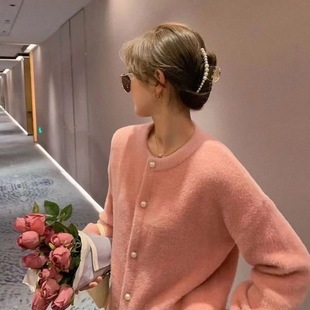 2024 autumn and winter new coat sweater women's fashion crew neck mink cardigan temperament commuter high collar sweater short