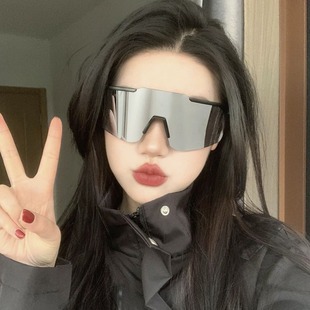 Personalized Reflective Outdoor Riding Road Bike Sports Night Riding Sunglasses Women's Trendy Square Face Slimming Sunglasses