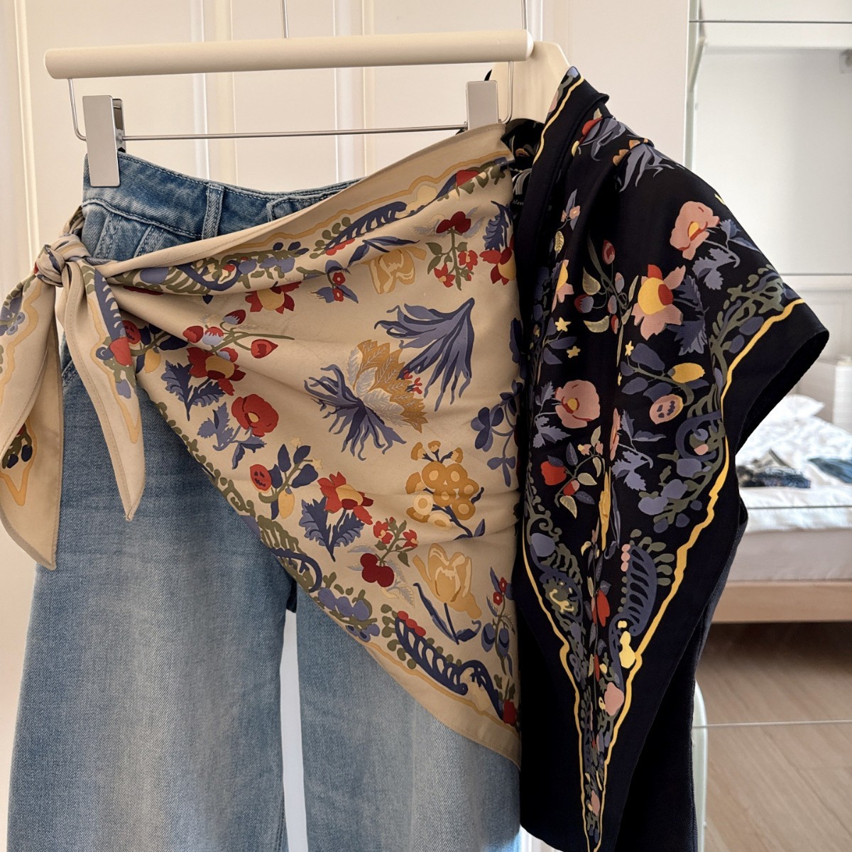 Floral Triangle Scarf for Women 2025 New Design Versatile Belt Waist Curtain Decoration Neck Scarf Wholesale