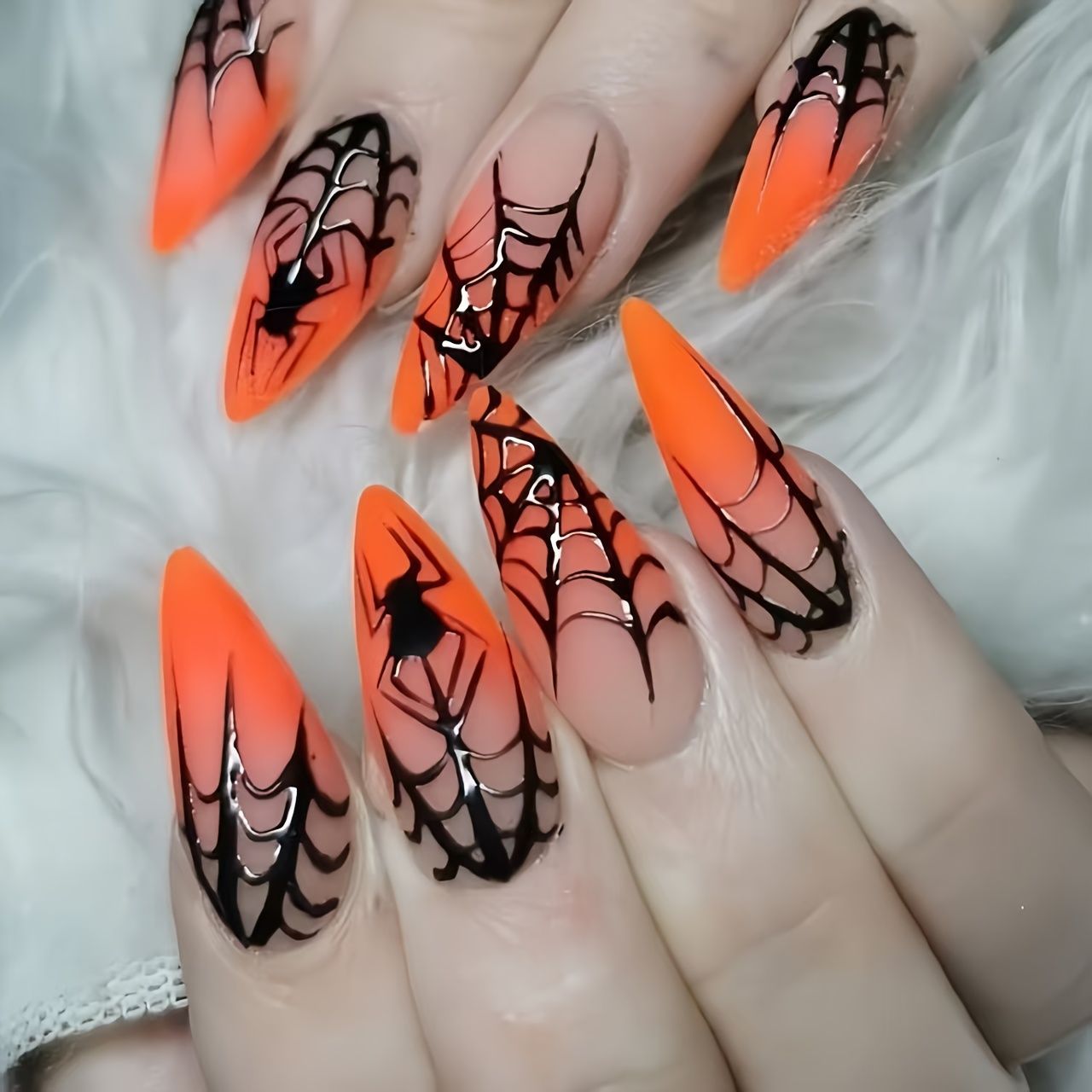 24Pcs Halloween Style Halloween Fantasy Orange Rhyme·Spider Web Spider Gradient Wearable Nails Removable Manicure