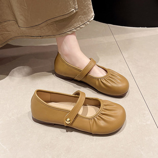 Flat pleated Mary Jane shoes women's 2024 summer new French gentle with skirt soft bottom bean shoes wholesale