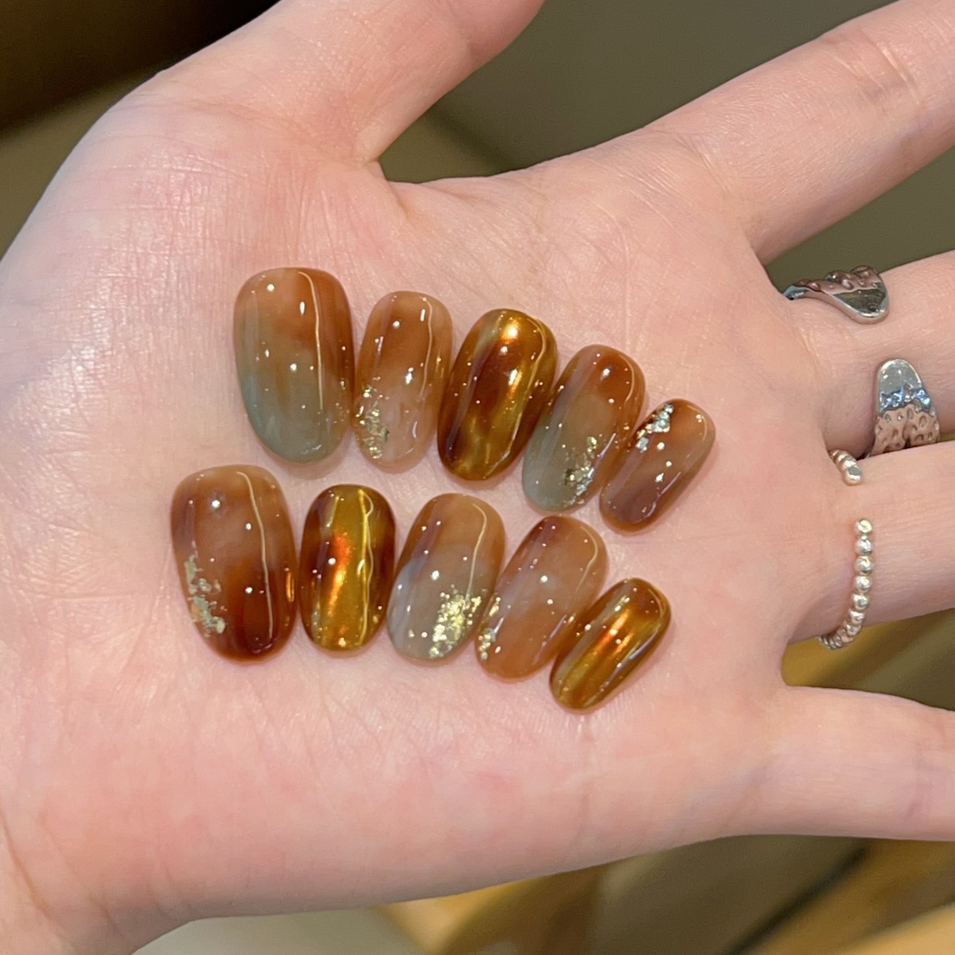 [Yaochi Wonderland] Autumn and Winter Amber Smudged Color Maillard Color Handmade Wearable Nails Pure Handmade Wholesale