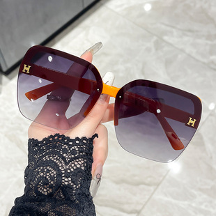 New H Half Frame High Sense Sunscreen Slim HD Sunglasses Fashion Fragrance Anti-UV Sunglasses