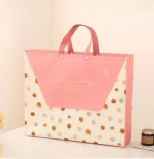 Non-woven bag in stock garment bag summer quilts air conditioning quilts four-piece home textile packaging custom handbag