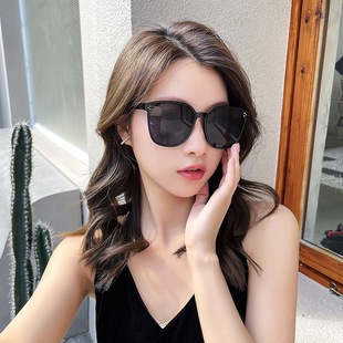 Trendy V brand sunglasses micro-business explosion sunglasses retro Harajuku box online popular Korean sunglasses