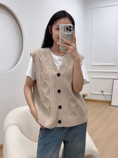 Fall 2023 new Korean style retro rhombus solid color vest knitted sleeveless top coat for women