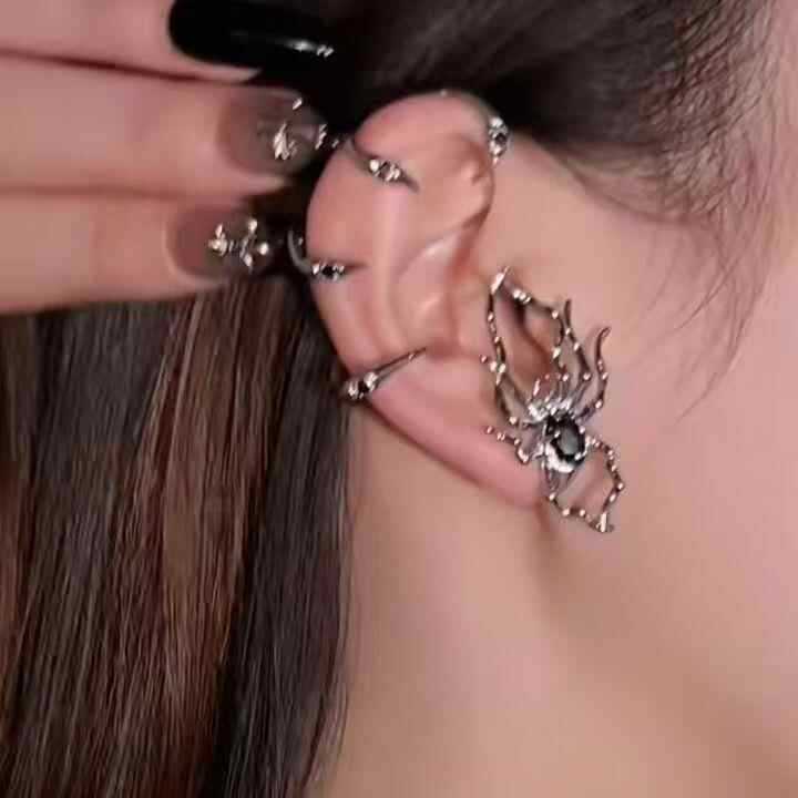 Sweet and Cool Spider Ear Cuffs Without Ear Piercings, Dark Niche Punk Style Earrings for Women, Minimalist Style Ear Accessories