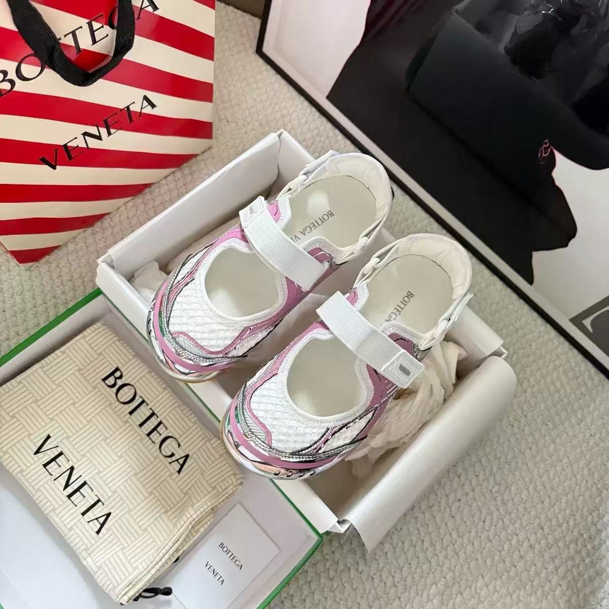 【In stock for same-day delivery】bv casual style Mary Jane shoes for women with hook-and-loop fastener, mesh, breathable, versatile, flat-soled casual sandals