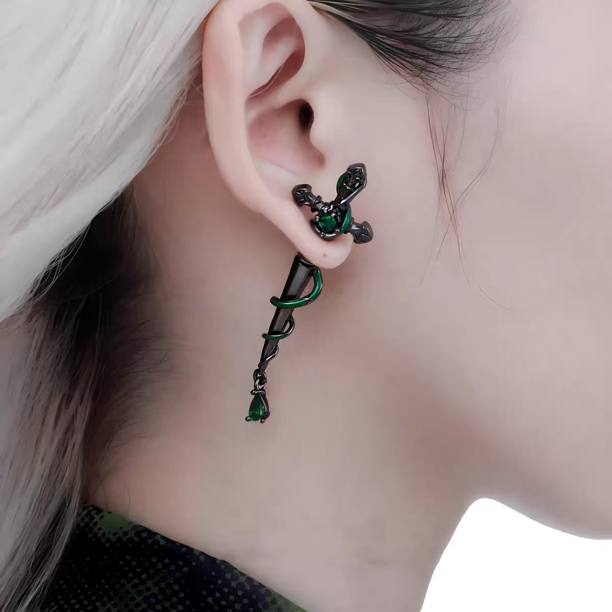 Cross-Border Snake Yard Sword Earrings Personalized Dark Earrings Neutral Earrings Slytherin Women's Earrings Wholesale