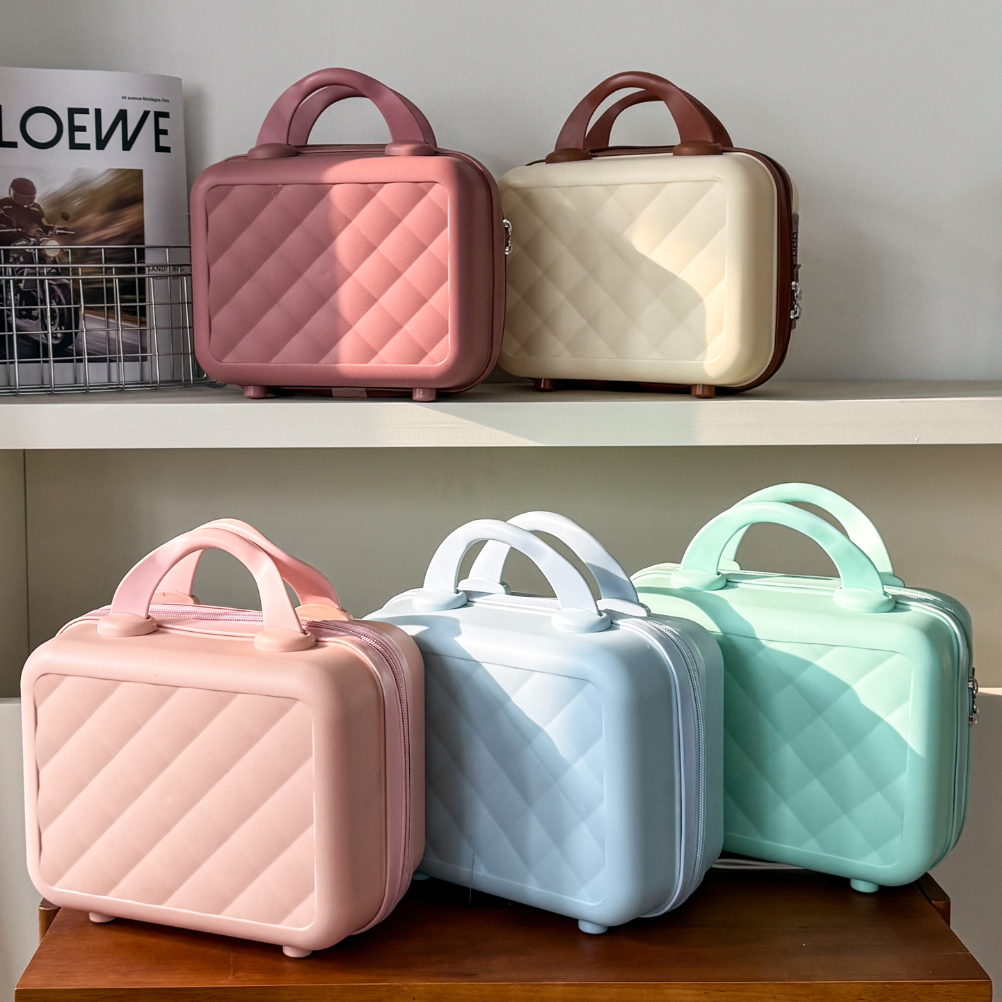 Portable Makeup Case, Small Travel Suitcase for Storing Souvenirs, Portable for Travel