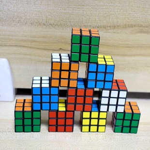 Mini 3CM third-order Rubik's Cube children's creative small Rubik's Cube toy primary school students reward gifts to push gifts cross-border