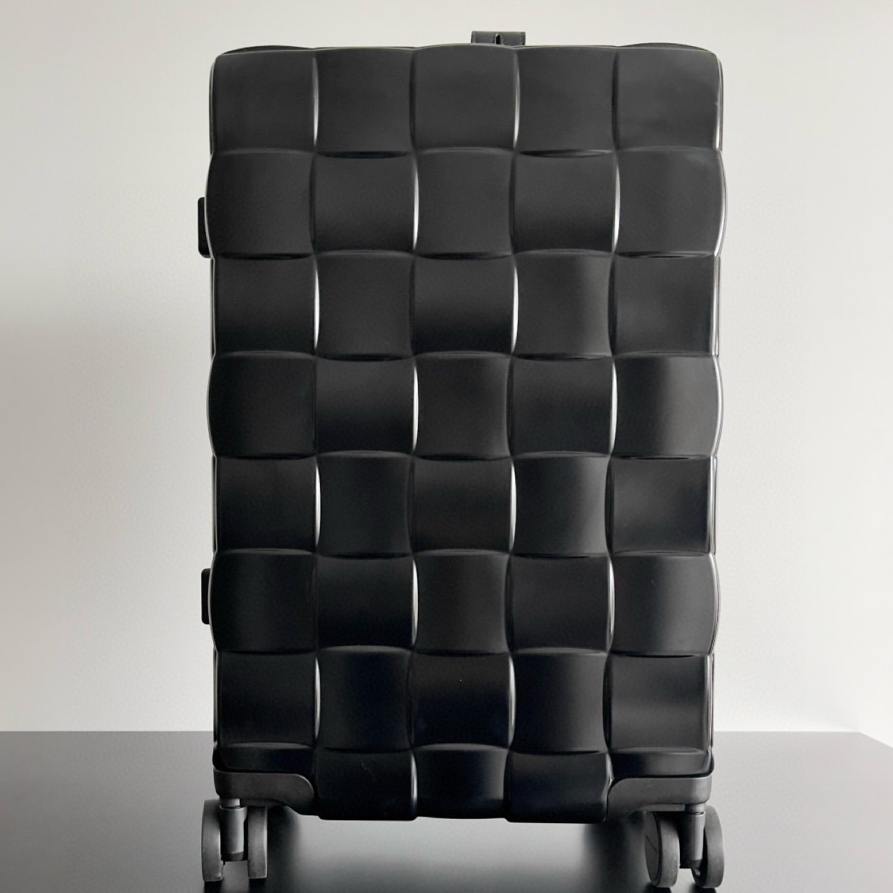 New Stylish Plaid Travel Suitcase, Pc Matte Luggage Suitcase with Airplane Wheels, Three-Piece Set, Export Suitcase