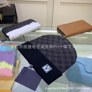 Autumn and Winter K-style Warm Plaid Woolen Knitted Hat for Men and Women, Stylish Trendy Brand, Fashionable and Simple Hip-hop Hat Wholesale