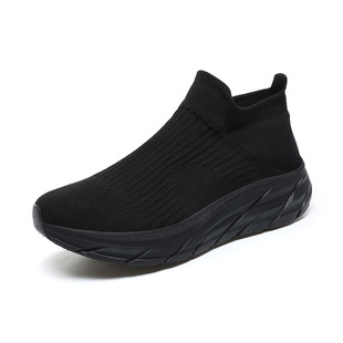 Cross-border New Men's Shoes New Flying Hosiery Shoes Breathable Lightweight Slip-on Mesh Shoes Men's Casual sneaker