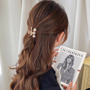 Korean Style Rhinestone Pearl Small Grab Clip High-end Light Luxury Hairpin Women's Front Side Bangs Shark Clip All-match Headwear