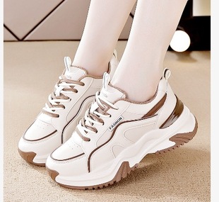 2024 Dad's Shoes Women's New Style Easiest for Match Leather White Shoes Easiest for Match Students Lightweight Soft Sole Sports Running