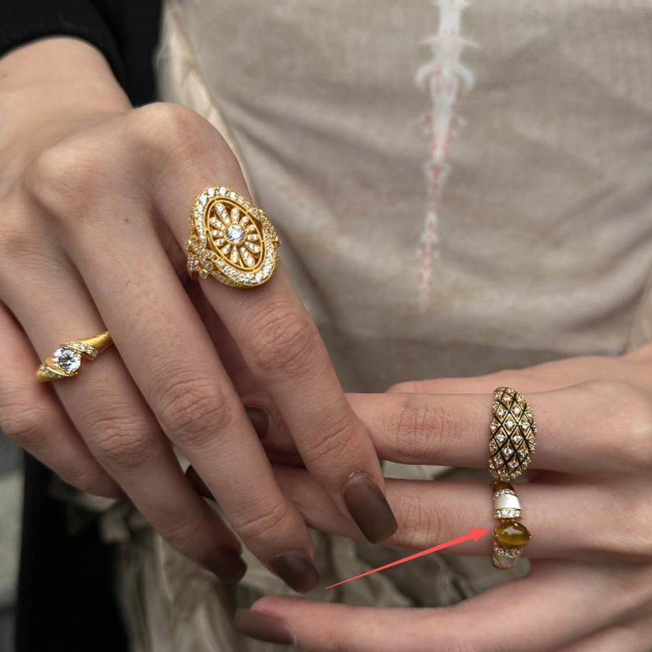 Retro Vintage Fashion Old Money Style Wide-Brimmed Gold Full Diamond Daisy Ring Niche Versatile Stackable Ring