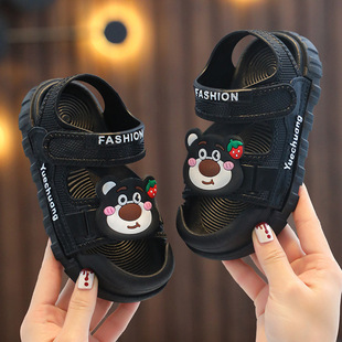Для девочек 2025 новый розовый красный мультяшный медведь baby baby baby baotou сандалии дышащие пляжные туфли