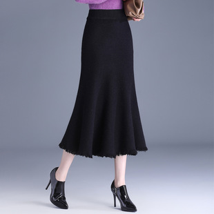 Black knitted fishtail skirt women's autumn and winter drop-down sheath midi skirt with sweater design skirt