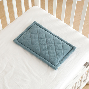 Newborn children kindergarten baby quilt pure cotton gauze autumn and winter nap blanket small cover universal for four seasons