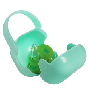 Factory direct batch anti-drop PP plastic pacifier box portable with pacifier box dust-proof box pacifier storage box spot