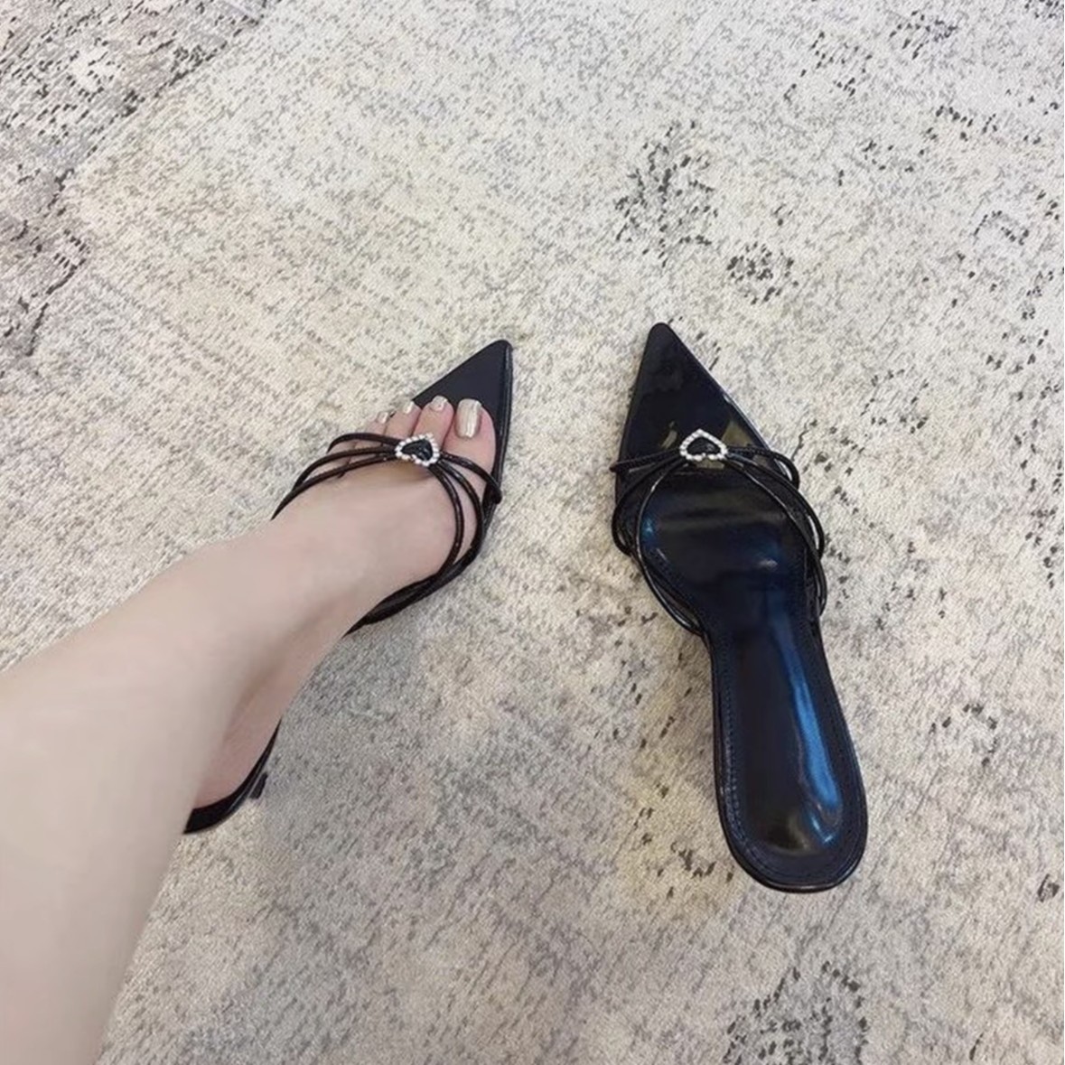 Slippers for Women, Summer Outerwear, High-Heeled Sandals, Thin Heels, Pointed Toe, One-Line Slippers, Heart-Shaped Rhinestones, Elegant Style, 2026 Spring & Fall New Style