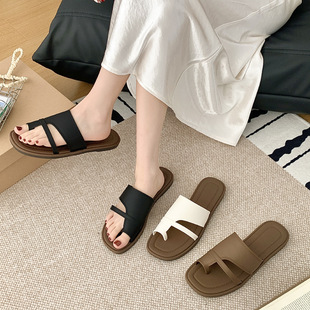 Slippers Women's Summer 2025 New Style One-toe Slippers Retro Flat Roman Sandals Simple All-match Outer Wear Beach Women