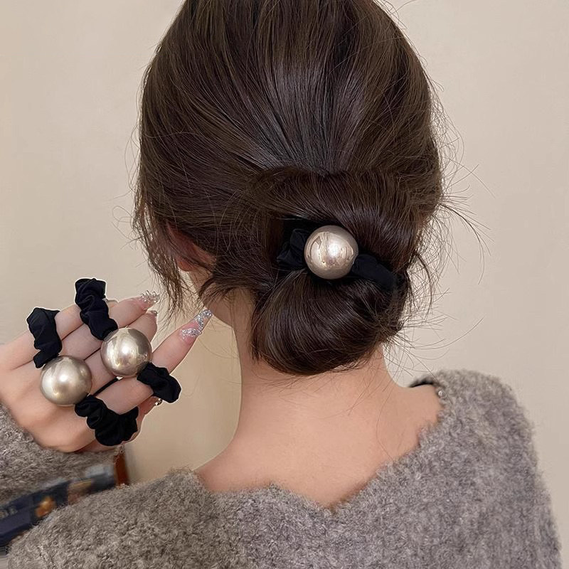 Korean-style new French-style oversized scrunchie for low ponytails, high-quality satin hair accessory, hair tie, head ornament