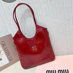 Miu2024 новый модный универсальный дизайн из восковой кожи с ярким лицом