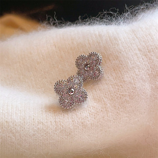 Light Luxury High-end Four-leaf Flower Full Diamond Zircon Earrings 925 Silver Pin Earrings Niche Light Luxury Fashion Ear Jewelry