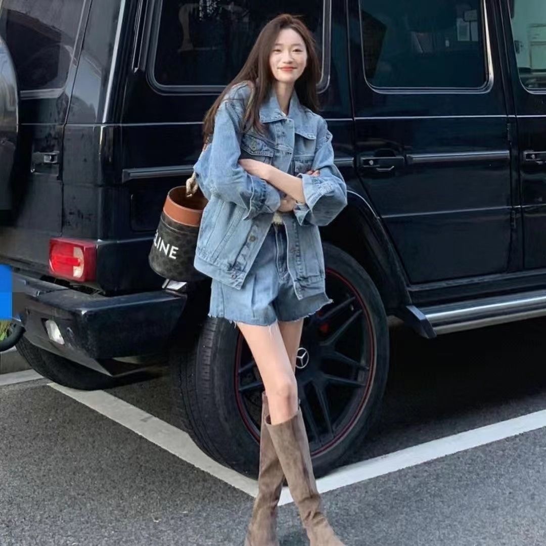 Spring/Summer European Fashion Hong Kong Style High-End Salt-Style Outfit Influencer Age-Defying Denim Jacket and Shorts Two-Piece Set for Women