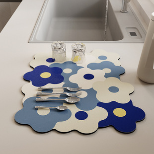 Small Fresh Kitchen Countertop Diatom Mud Drain Pad Desktop Tableware Absorbent Drying Pad Easy Care Bar Non-slip Pad