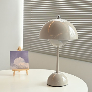 Customized Cross-Border Flower Bud Table Lamp Wedding Table Lamp Bedside High-End Night Light Bedroom Bedside Lamp Rechargeable Small Table Lamp