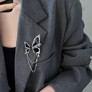 Black Butterfly Tassel Metal Brooch Sweet Cool High-end Suit Corsage Niche Personality High-end Sense Cold Wind Jewelry
