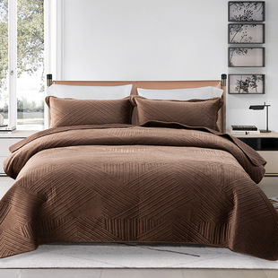 Thickened Crystal Velvet Quilted Square Bed Cover Milk Velvet Bed Cover New Tatami Winter fleece-lined Quilted Three-piece Set