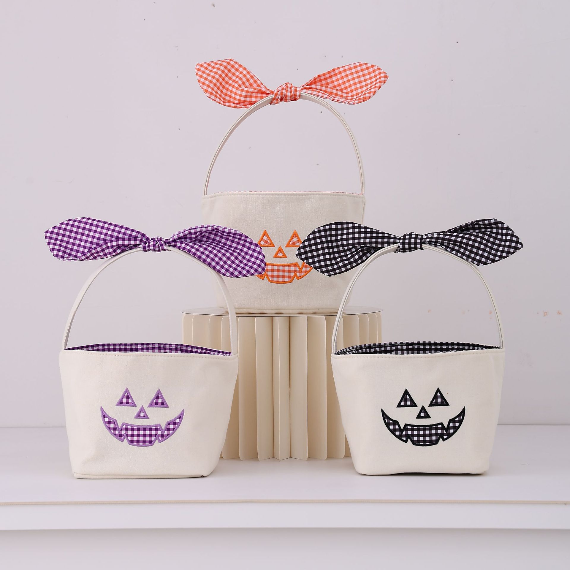 Cross-border Halloween candy baskets, candy buckets, large Halloween tote candy gift bags, DIY wholesale, mixed batches