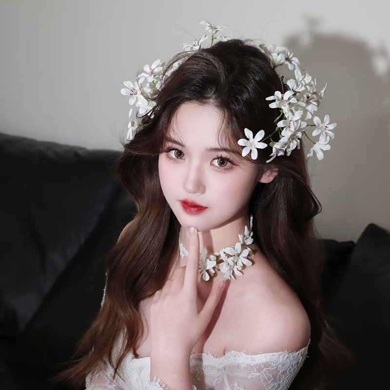 New Floral Bridal Headpiece, Wedding Hair Accessory, Studio Bridal Makeup, Photo Shoot, Fish-Style Dress, Outdoor Styling Accessory