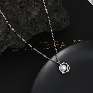Real Gold electroplated micro inlaid zircon elegant clavicle chain female niche design sense planet necklace ins style pearl necklace