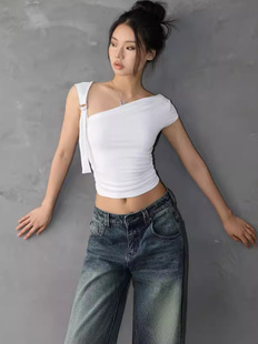 Ins Design Sense Sexy Spice Girl Single Shoulder Short T-Shirt Women's Slant Shoulder Slim Slim Slim Short Sleeve Top Women's T Trendy Wholesale