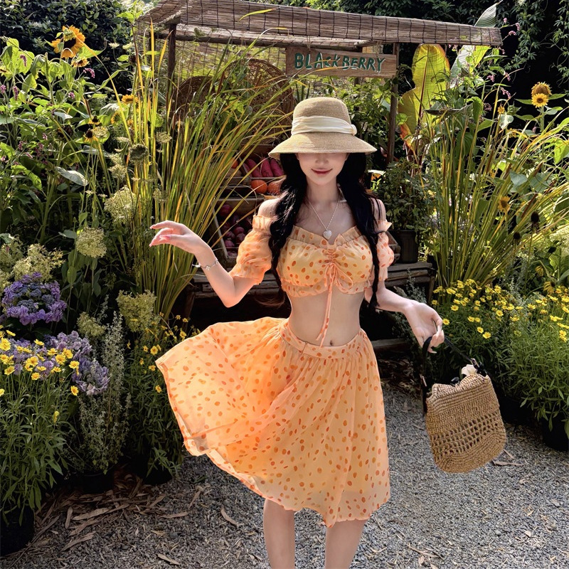 Resort-Style Summer Suit for Women, Stylish and Age-Reducing Top, Very Beautiful Two-Piece Summer Outfit, New Style, Beautiful Skirt