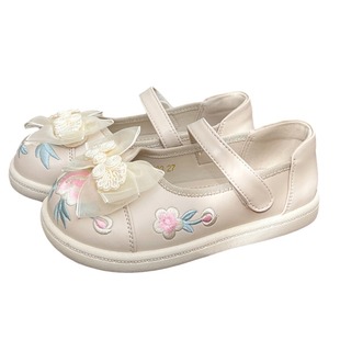 Cute children's shoes 2024 spring new children's embroidered ancient princess shoes Hanfu girls' embroidered leather shoes