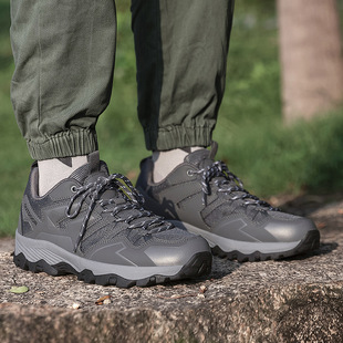 Couple's Outdoor Sports Hiking Shoes Non-slip Wear-resistant Fashion Camping Hiking Shoes Men's Anti-collision Breathable Climbing Shoes for Children
