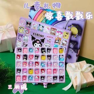 40 в коробке с куклой Sanrio Blind Box