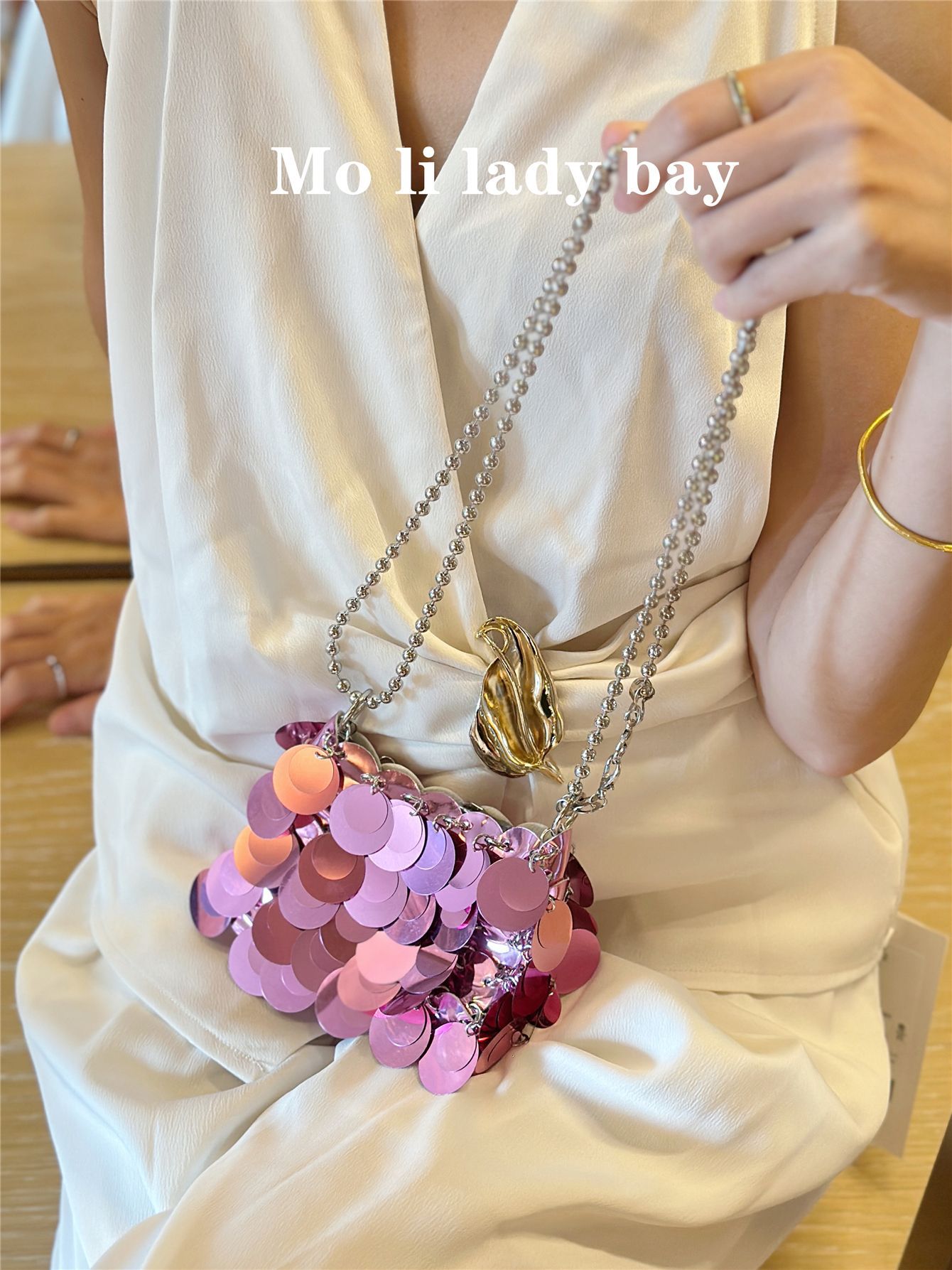 Korean style sequined metal bag, niche design, handmade crossbody bag, trendy sequined shoulder bag, handbag with chain strap.