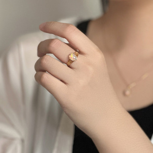 Ретро-продвинутый смысл Obo Stone Ring женский полый цветочный узор