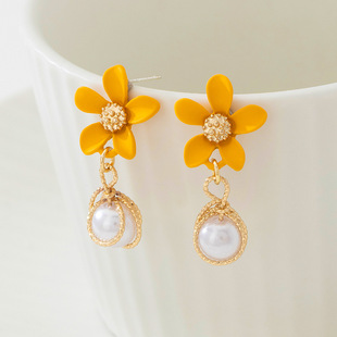 S925 Silver Needle Simple Yellow Small Flower Earrings Female Temperament South Korea Dongdaemun Flower Fresh Earrings Summer