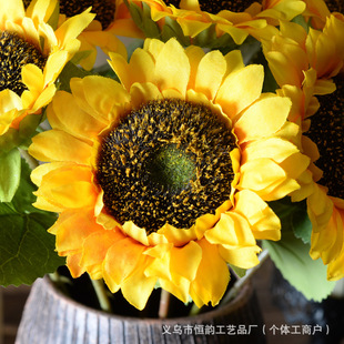 European-style sunflower flower Latin single sunflower pastoral style home photography props wedding decoration bouquet
