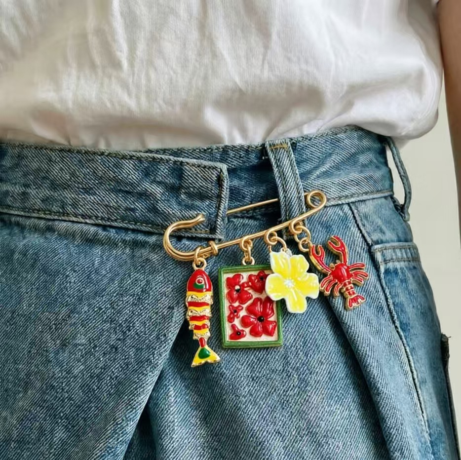 Summer Seaside Style Cartoon Fish, Lobster, Flower Pendant Safety Pin Niche Design High-End Brooch Wholesale